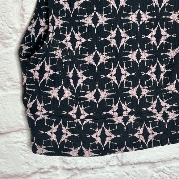 Free PeopleBack Cutout Crop Top NWT - Picture 6 of 9